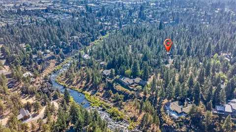 View/Area - 770 NW Broken Arrow Rd, Bend, OR 97703 photo 1 of 2