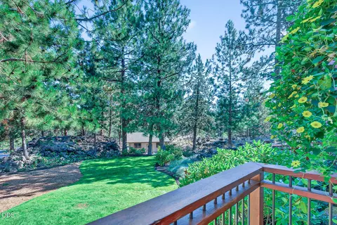 Exterior - 770 NW Broken Arrow Rd, Bend, OR 97703 photo 6 of 13