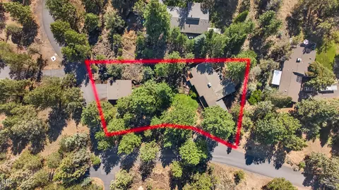 View/Area - 770 NW Broken Arrow Rd, Bend, OR 97703 photo 2 of 2
