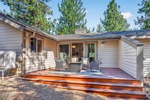 Exterior - 770 NW Broken Arrow Rd, Bend, OR 97703 photo 9 of 13