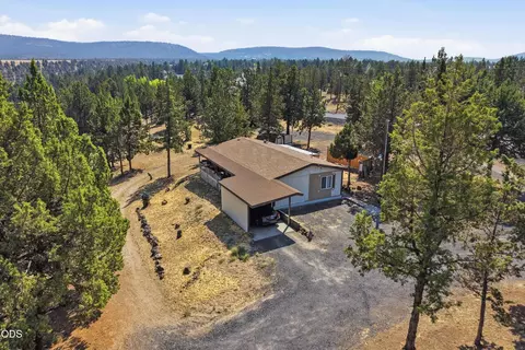 2330 SE Morningside Dr, Prineville, OR 97754