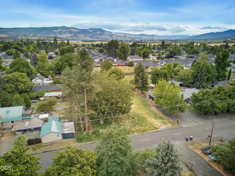 0 S Peach St, Medford, OR 97501