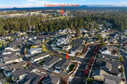 View/Area - 60057 SE Ruby Peak Loop, Bend, OR 97702 photo 2 of 4