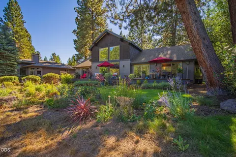 Exterior - 60780 Currant Way, Bend, OR 97702 photo 15 of 17