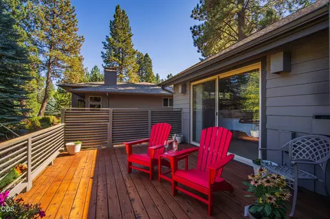 Exterior - 60780 Currant Way, Bend, OR 97702 photo 10 of 17