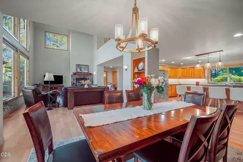 Dining - 60780 Currant Way, Bend, OR 97702 photo 4 of 4