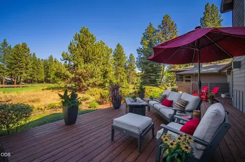 Exterior - 60780 Currant Way, Bend, OR 97702 photo 8 of 17