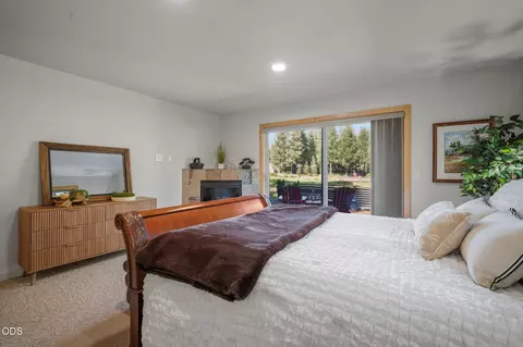 Bedroom - 60780 Currant Way, Bend, OR 97702 photo 2 of 8