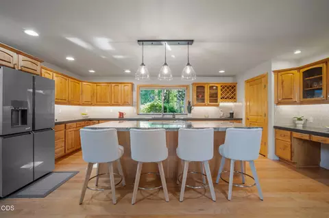 Kitchen - 60780 Currant Way, Bend, OR 97702 photo 2 of 9