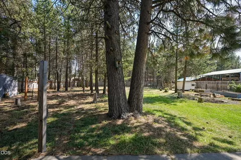 Exterior - 56256 Eider Rd, Bend, OR 97707 photo 8 of 10