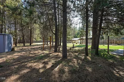 Exterior - 56256 Eider Rd, Bend, OR 97707 photo 7 of 10