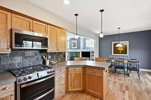 Kitchen - 20256 Halfway Rd, Bend, OR 97703 photo 1 of 4