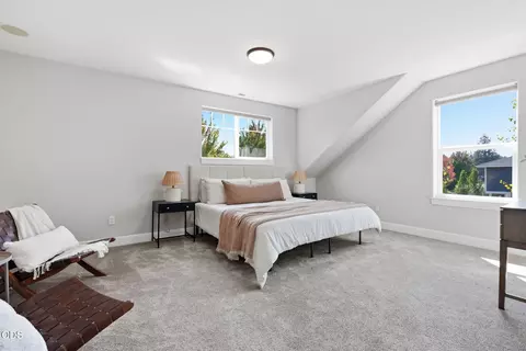 Bedroom - 20256 Halfway Rd, Bend, OR 97703 photo 1 of 4
