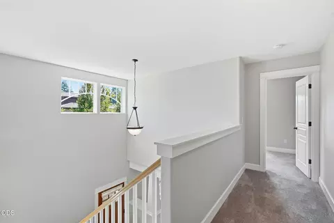 Entry Way - 20256 Halfway Rd, Bend, OR 97703 photo 4 of 4