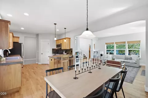 Dining - 20256 Halfway Rd, Bend, OR 97703 photo 2 of 2