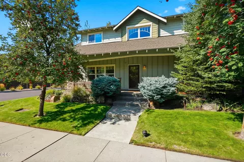 Exterior - 20256 Halfway Rd, Bend, OR 97703 photo 4 of 14