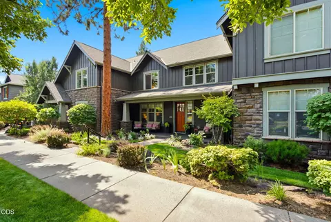 Exterior - 1683 NW Lewis St, Bend, OR 97703 photo 1 of 7