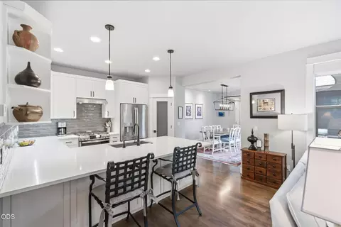 Kitchen - 1683 NW Lewis St, Bend, OR 97703 photo 1 of 4
