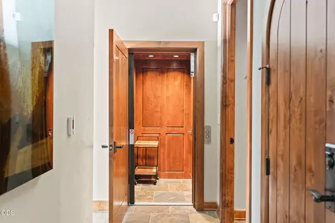Entry Way - 56680 Lunar Dr, Bend, OR 97707 photo 3 of 6