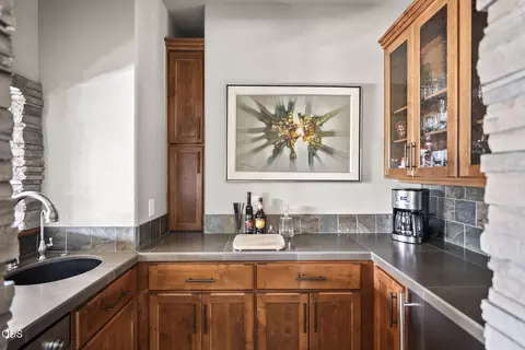 Kitchen - 56680 Lunar Dr, Bend, OR 97707 photo 4 of 4
