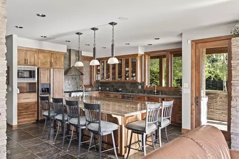 Kitchen - 56680 Lunar Dr, Bend, OR 97707 photo 1 of 4