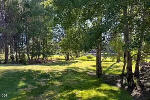 56688 Lunar Dr, Bend, OR 97707 photo 9