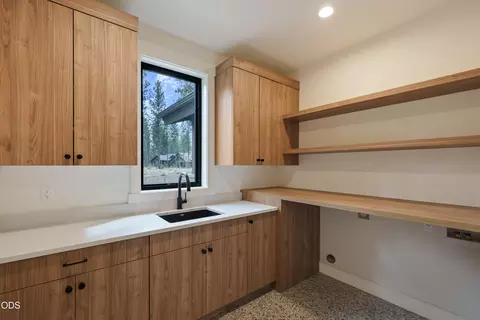 Other - 18211 Basalt Ln, Bend, OR 97707 photo 5 of 11