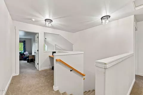 Entry Way - 19773 Astro Pl, Bend, OR 97702 photo 1 of 2