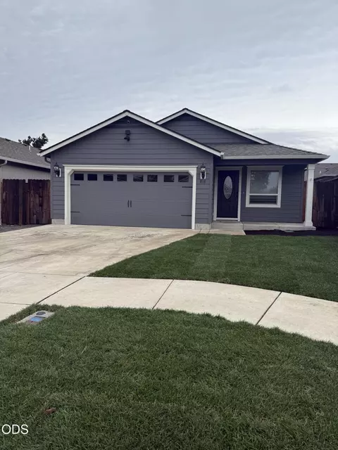 816 Nicholas Lee Dr, Medford, OR 97501