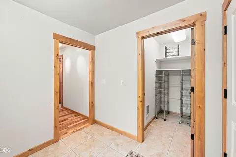 Entry Way - 52216 Moose Rd, La Pine, OR 97739 photo 3 of 4