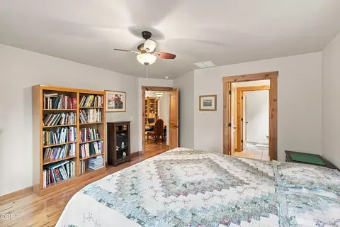 Bedroom - 52216 Moose Rd, La Pine, OR 97739 photo 1 of 5