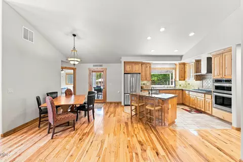 Dining - 52216 Moose Rd, La Pine, OR 97739 photo 1 of 4