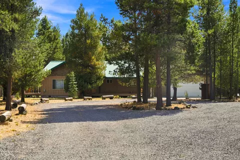 Exterior - 52216 Moose Rd, La Pine, OR 97739 photo 2 of 21