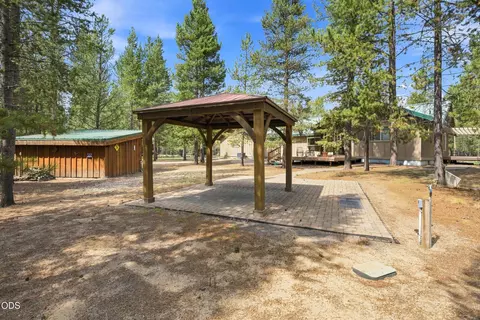 Exterior - 52216 Moose Rd, La Pine, OR 97739 photo 13 of 21