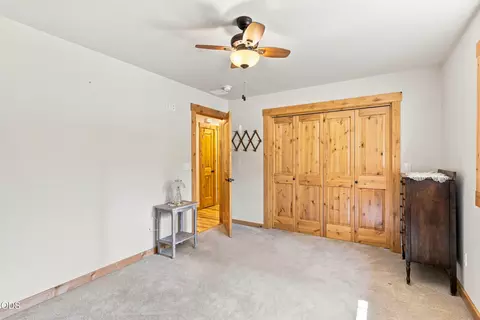 Bedroom - 52216 Moose Rd, La Pine, OR 97739 photo 4 of 5