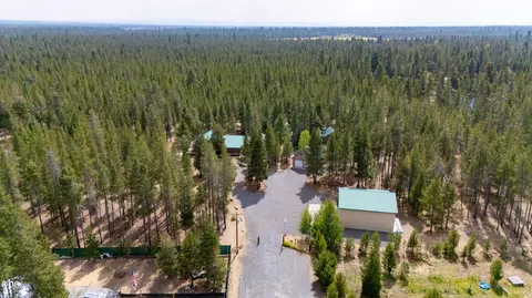 View/Area - 52216 Moose Rd, La Pine, OR 97739 photo 1 of 6