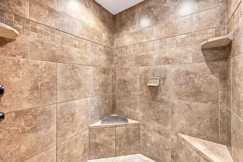 Bath - 52216 Moose Rd, La Pine, OR 97739 photo 3 of 6