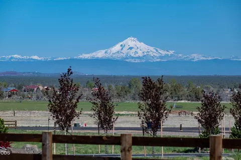 SW Lot 16 Sw Mill Iron Circle, Powell Butte, OR 97753