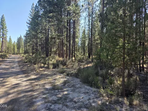 50429 Cascade St, La Pine, OR 97739 photo 12