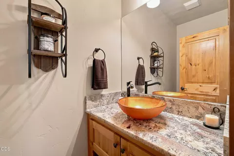 Bath - 56311 Fireglass Loop, Bend, OR 97707 photo 1 of 6