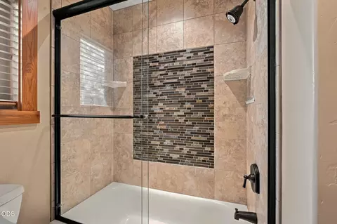 Bath - 56311 Fireglass Loop, Bend, OR 97707 photo 6 of 6