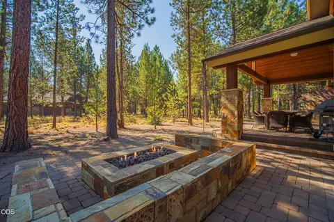 Exterior - 56311 Fireglass Loop, Bend, OR 97707 photo 4 of 5