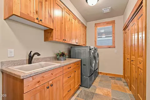 Other - 56311 Fireglass Loop, Bend, OR 97707 photo 7 of 9