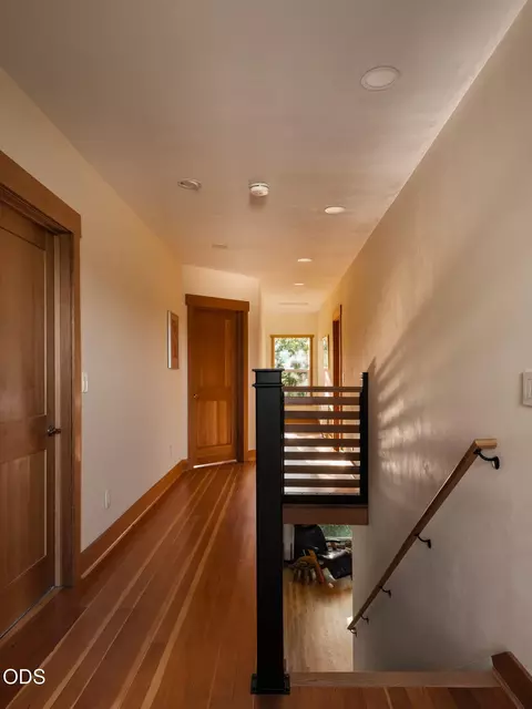 Entry Way - 61859 Dobbin Rd, Bend, OR 97702 photo 1 of 2