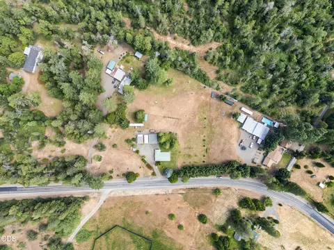 View/Area - 4551 Holland Loop Rd, Cave Junction, OR 97523 photo 1 of 3