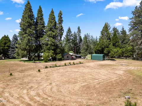 Exterior - 4551 Holland Loop Rd, Cave Junction, OR 97523 photo 16 of 22