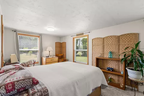 Bedroom - 4551 Holland Loop Rd, Cave Junction, OR 97523 photo 1 of 5