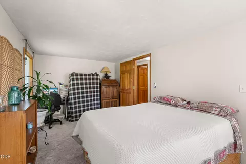 Bedroom - 4551 Holland Loop Rd, Cave Junction, OR 97523 photo 2 of 5