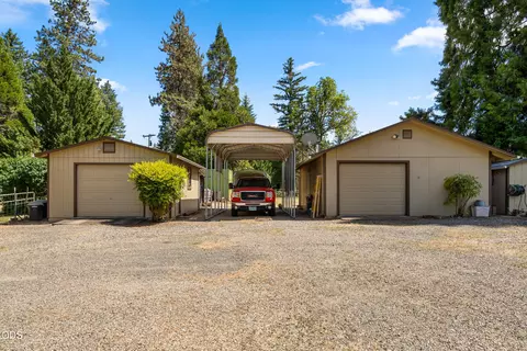 Exterior - 4551 Holland Loop Rd, Cave Junction, OR 97523 photo 6 of 22