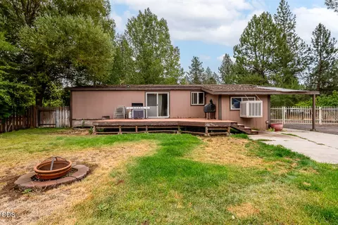 Exterior - 59865 Cheyenne Rd, Bend, OR 97702 photo 6 of 16